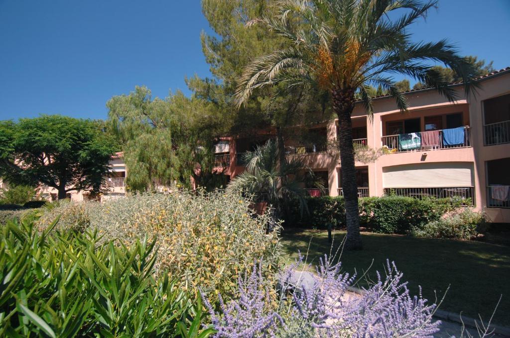 Residence Odalys Le Vallon Du Roy Sanary-sur-Mer Exteriör bild